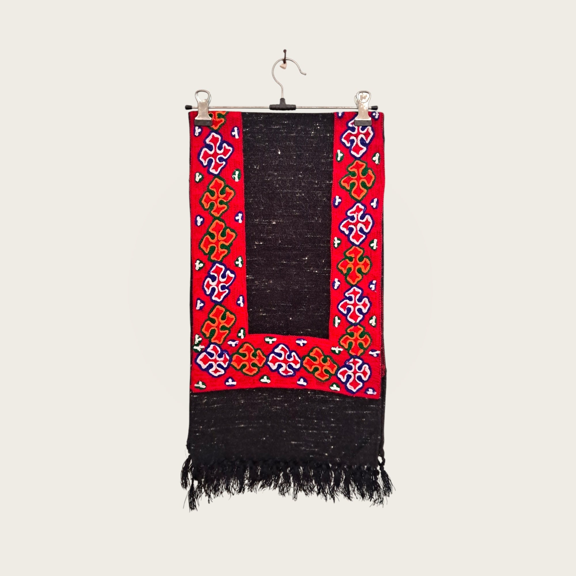 Himalyan Threads Unisex Angora Four-Side Border Patti Design Muffler – Soft & Warm Wool Scarves for Winter