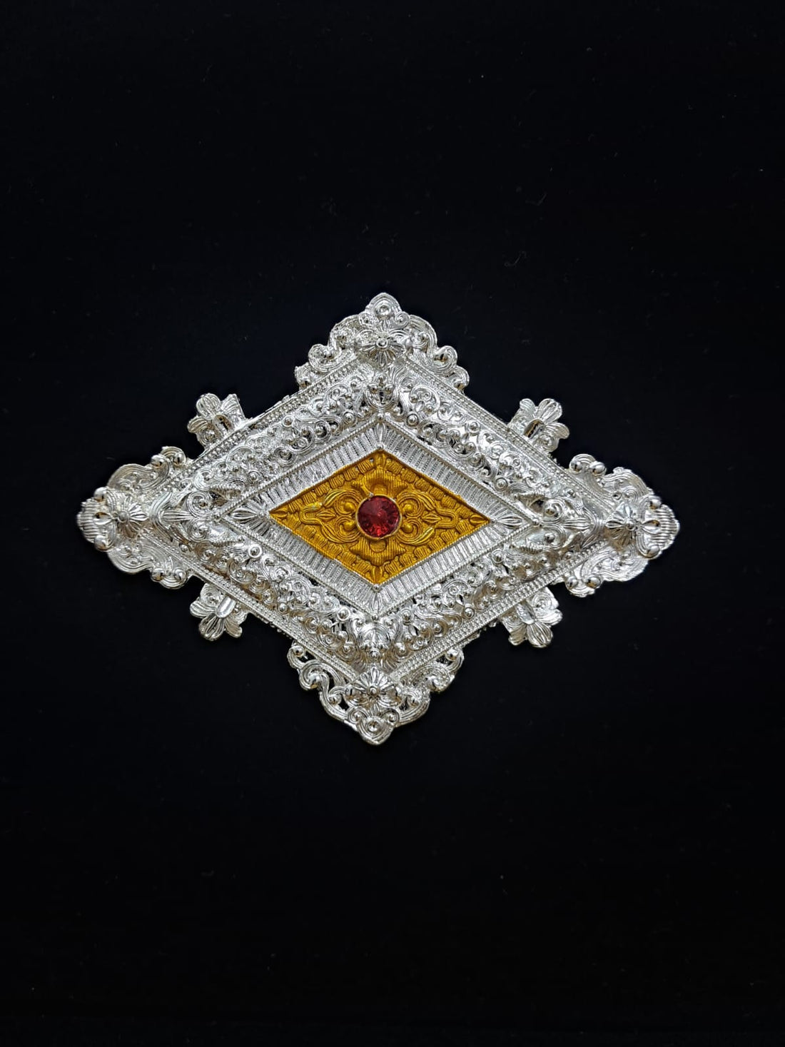 Authentic Kinnauri Shawl Clip – Traditional Himachali Accessory for Shawl Tying